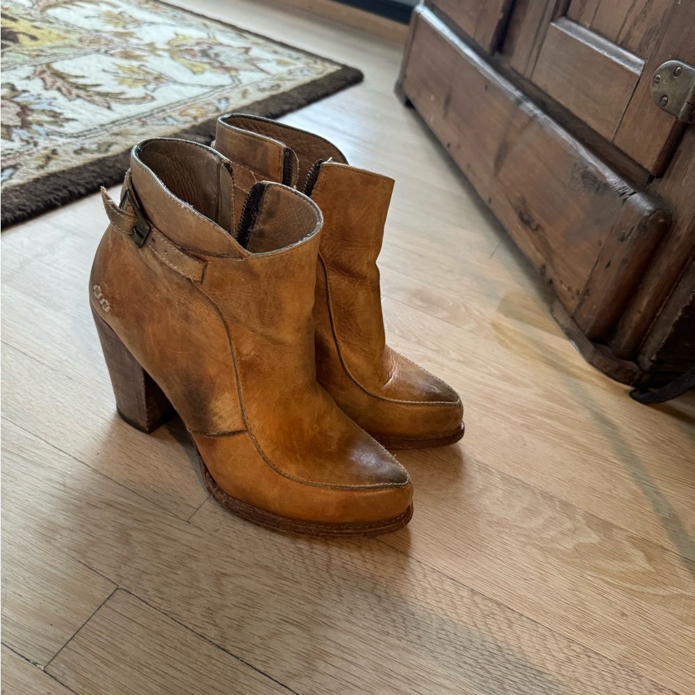 Isla booties size 9.5